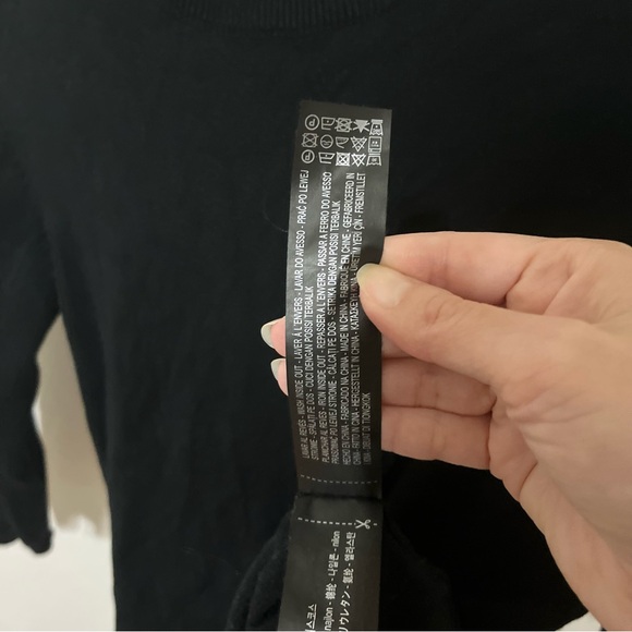 NEW ZARA Knit Pearl Button Back Sweater Black Medium - Picture 6 of 8